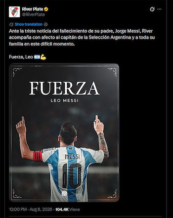 Captura de pantalla de un post de River Plate en Twitter. Muestra mensaje de condolencias y una foto de Lionel Messi de espaldas, con camiseta argentina