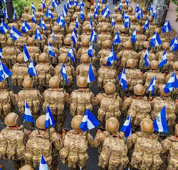 El contingente de El Salvador alcanzó los 1,300 efectivos en Haití tras el arribo de un grupo de 690 soldados. (Cortesía: Fuerza Armada de El Salvador)