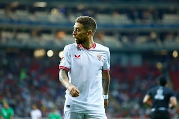 El Papu Gómez, complicado por