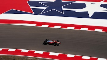 Alonso y Sainz sufren mientras Leclerc lidera los libres en Austin