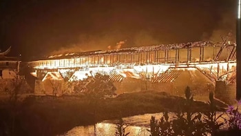 Incendio de un puente en China