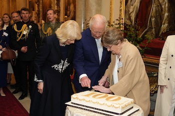 La familia real británica celebra el centenario de la reina Isabel II (Grosby)
