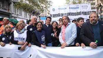 Wado de Pedro participó de la Marcha Universitaria