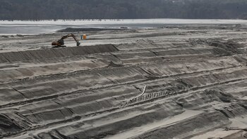 Minera canadiense alerta de riesgo