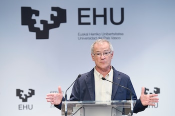 El rector de la Euskal Herriko Unibertsitatea (EHU), Joxerramón Bengoetxea. (EFE/Adrián Ruiz-Hierro)