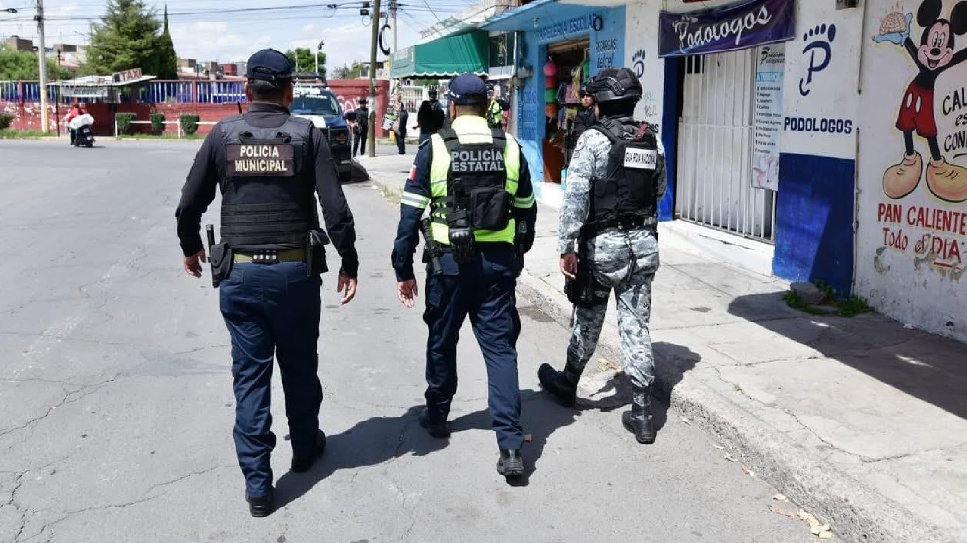 Operativo Otomí Seguridad motocicletas autos SSEM (Gob. Edomex)