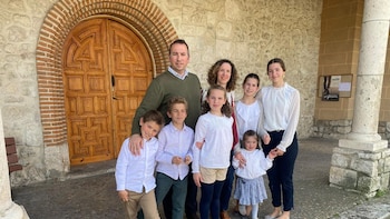 Alicia, Alejandro y sus seis hijos acogerán a peregrinos durante la visita de León XIV: "Fue un deseo unánime"