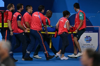 Tamara Potocka sale en camilla.