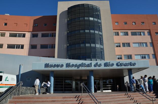 El menor permaneció internado más de una semana en el Hospital San Antonio de Padua luego de sufrir asfixia por inhalación de agua (Gobierno de Córdoba)
