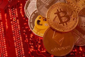 Una representación de las criptomonedas. (REUTERS/Dado Ruvic/Illustration/File Photo)