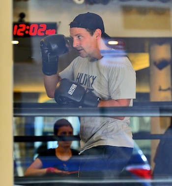 El actor debió aumentar 24