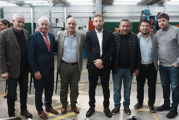 Otermín encabezó un encuentro con empresarios de Lomas de Zamora por el Día de la Industria