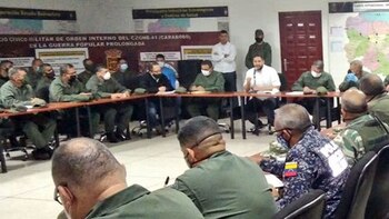 Nicolasito dirigiéndose a los presentes