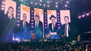 Def Leppard en el Foro