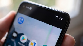 Si tu celular va lento, se descarga rápido y consume muchos datos, tienes una amenaza en el bolsillo