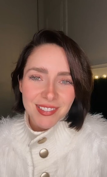 La actriz mexicana destaca el impacto emocional de los comentarios negativos sobre su corte bob corto en plataformas digitales (IG)