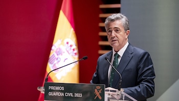 El juez Pedraz imputa al exdirector de la Guardia Civil en el ‘caso Leire Díez’ y le cita a declarar el 10 de septiembre