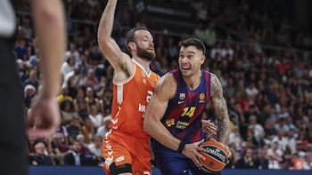 El pívot estadounidense Matt Costello