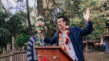 Adrián Uribe en El Candidato