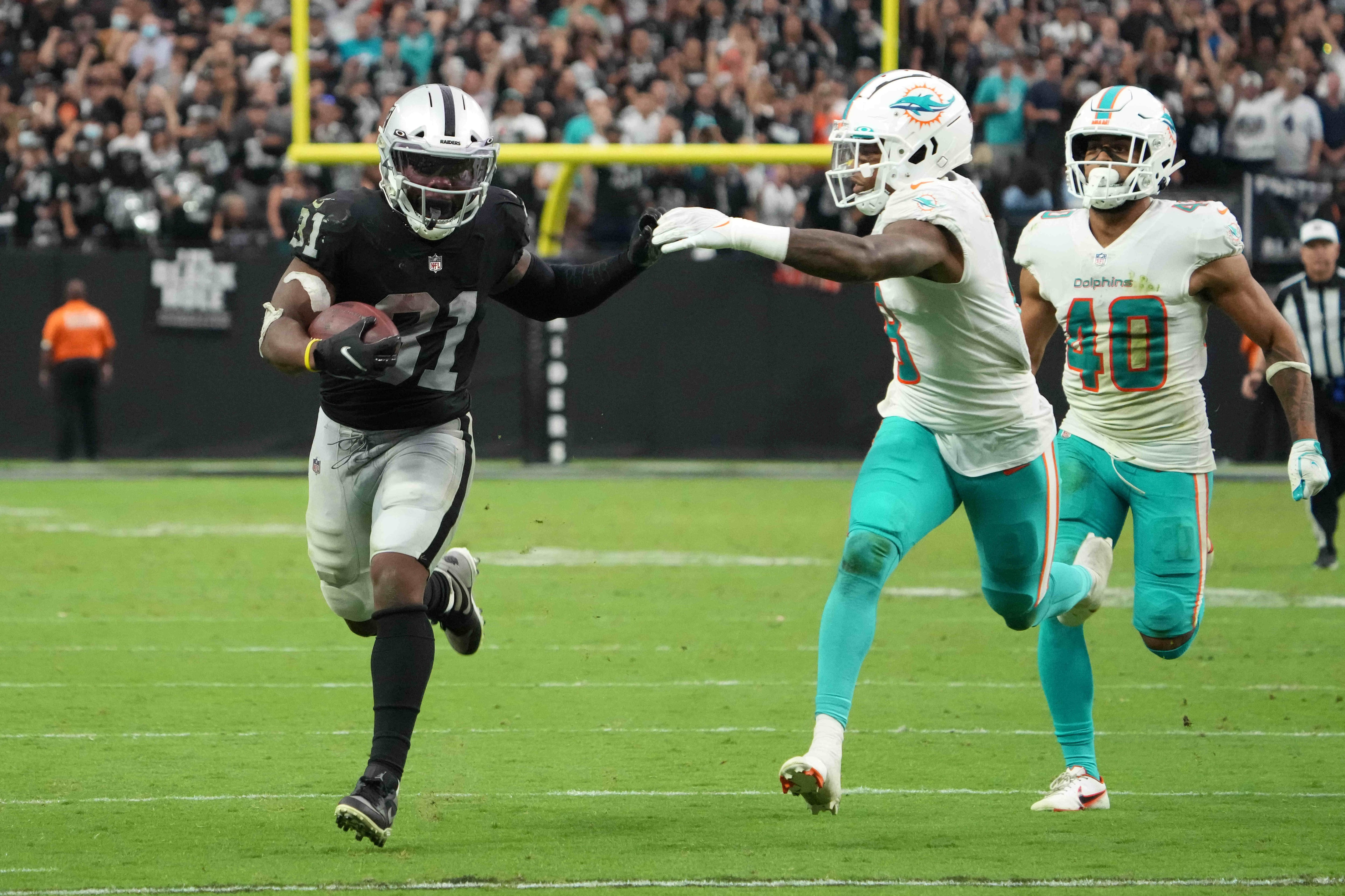 Dolphins y Raiders arrancan la NFL con duelo clave entre dos equipos en reconstrucción