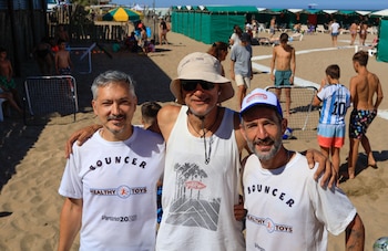 De izquierda a derecha, Emiliano,