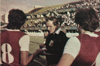 Los jugadores de Lanús le