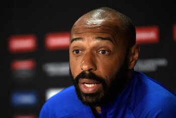 Thierry Henry habla en conferencia
