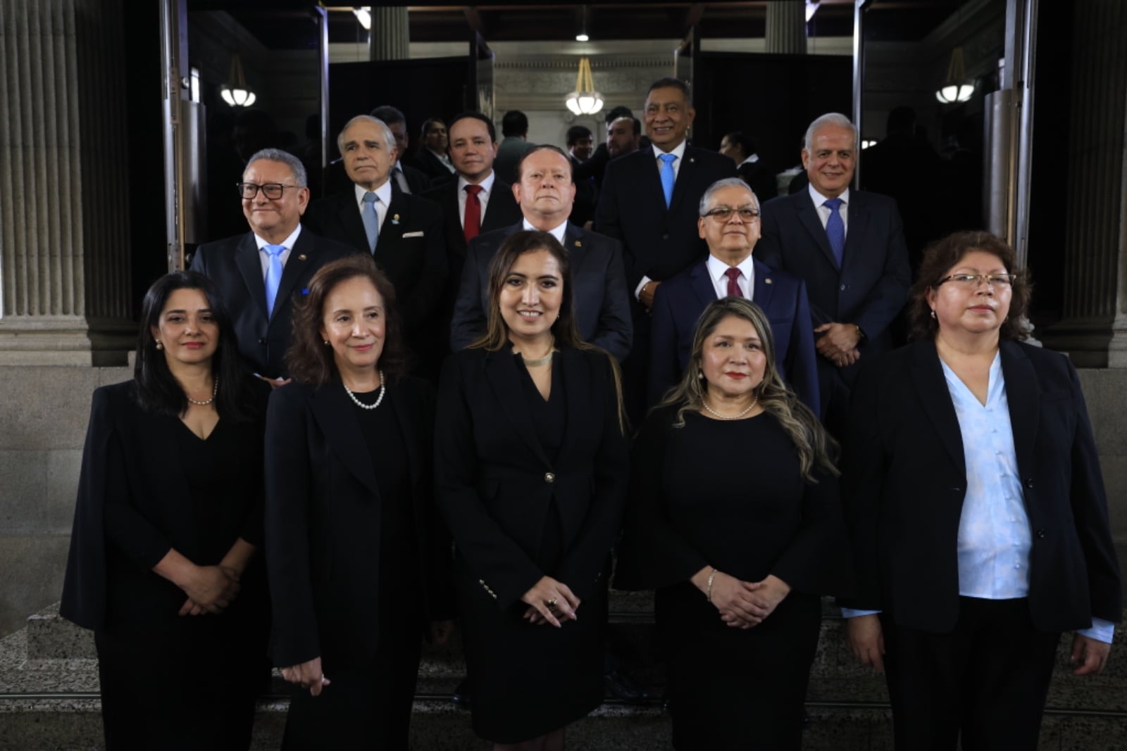 El costo proyectado del desembolso oscila entre 24 millones y casi 28 millones de quetzales según el tamaño final de la plantilla judicial, ya que incluye a los Magistrados de la Corte Suprema de Justicia. (AGN)