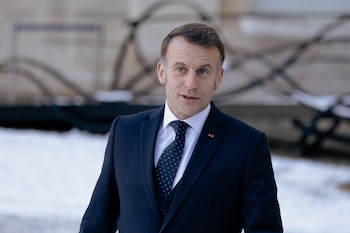 Macron alerta de "consecuencias en