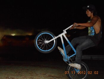 A los 14 años ya practicaba BMX