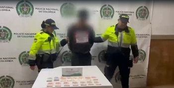 La Policía de Bogotá capturó a un hombre de 30 años en un establecimiento comercial de La Candelaria - crédito Mebog
