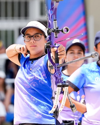 Paola Corado, Sofía Paiz y Camila Alvarenga abren el medallero de oro para El Salvador al vencer 223-222 a México en la final femenina. (Foto: Comité Olímpico de El Salvador)