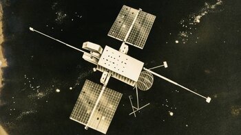 Un viejo satélite de 56