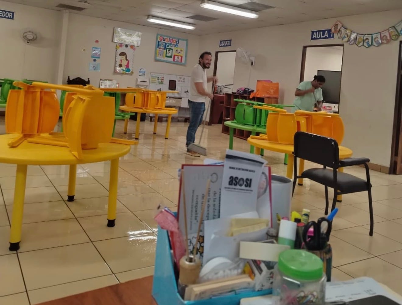 Cinco establecimientos de CEN-CINAI permanecen inundados en Limón y otro continúa aislado debido al cierre de las vías provocado por las lluvias. Crédito: Ministerio de Salud