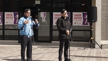 Secretarios de Salud y Seguridad de Bogotá, Gerson Bermont y Cesar Restrepo, respectivamente - crédito Alcaldía de Bogotá