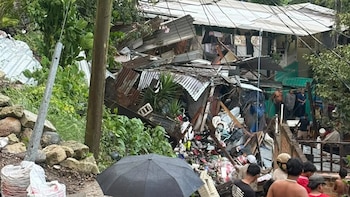 Cuatro viviendas colapsan por las lluvias y dejan personas atrapadas en la capital de Honduras