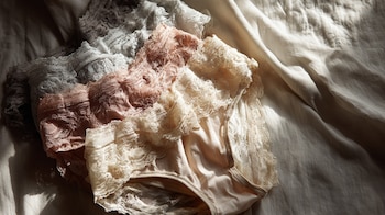 Ropa interior de mujer, una