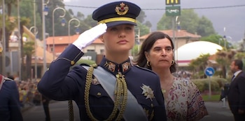 La princesa Leonor demuestra su valía como futura capitana general de los ejércitos en su debut en el Día de las Fuerzas Armadas (RTVE)