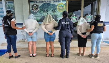 Las mujeres son investigadas por la presunta comisión de los delitos de posesión agravada de drogas. (PN)