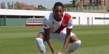 Johan Mojica tuvo dos temporadas en Rayo Vallecano - crédito EFE
