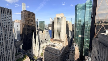 Nueva York planea un impuesto para viviendas compradas en efectivo por más de USD 1 millón