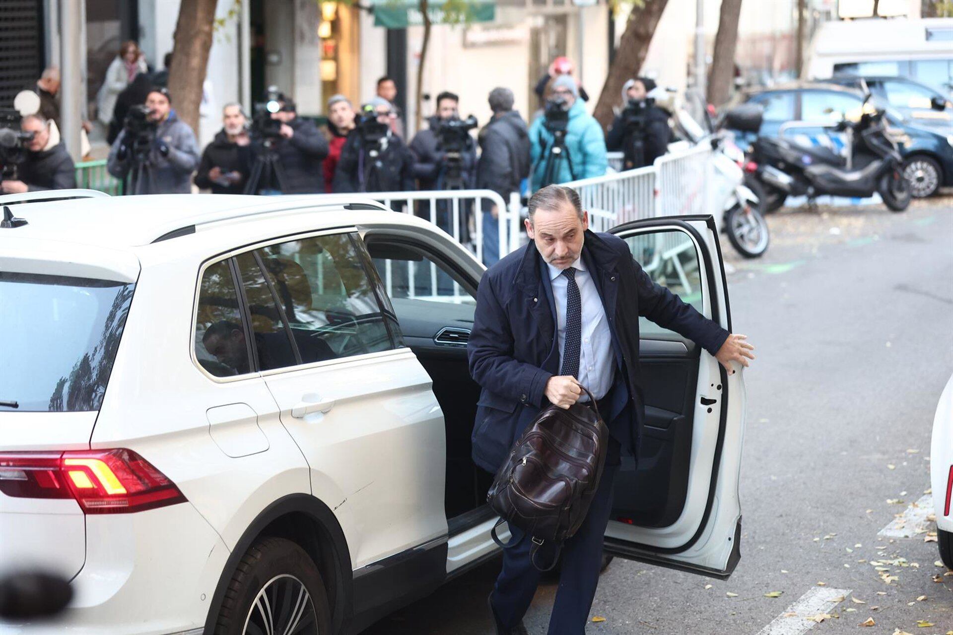 El PSOE niega las «difamaciones» de Ábalos y Koldo y cree que responden a su estrategia de defensa