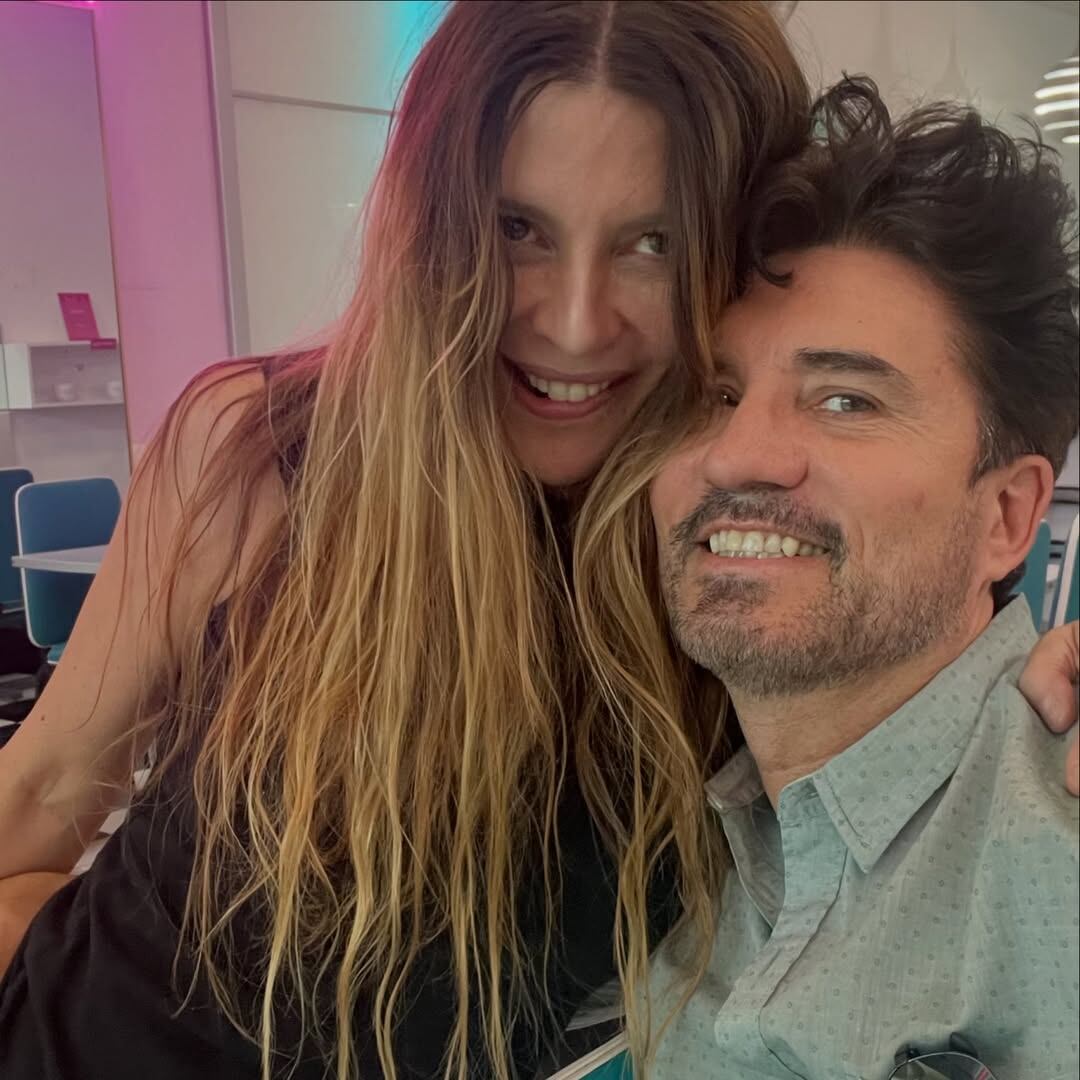 “Contigo aprendí… que la vida en pareja es como una buena serie