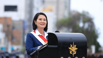 Keiko Fujimori a las FFAA: “Tomaremos fuertes decisiones para restablecer el orden y la paz, sé que cuento con ustedes”