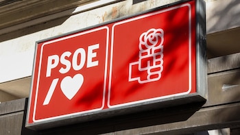 El PSOE pide a sus trabajadores abandonar las sedes del partido de todo el país ante “posibles problemas de seguridad”