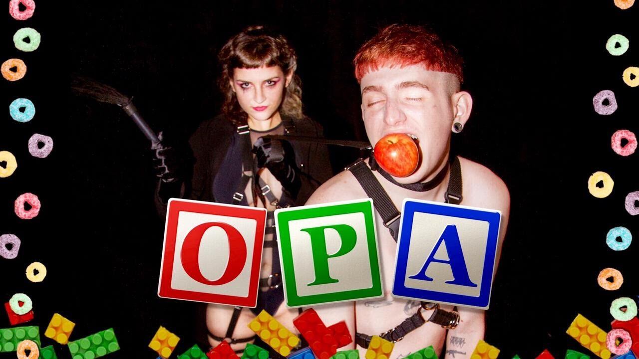 Zzofih participó en un videoclip de Dillom y contró la trastienda en un video propio