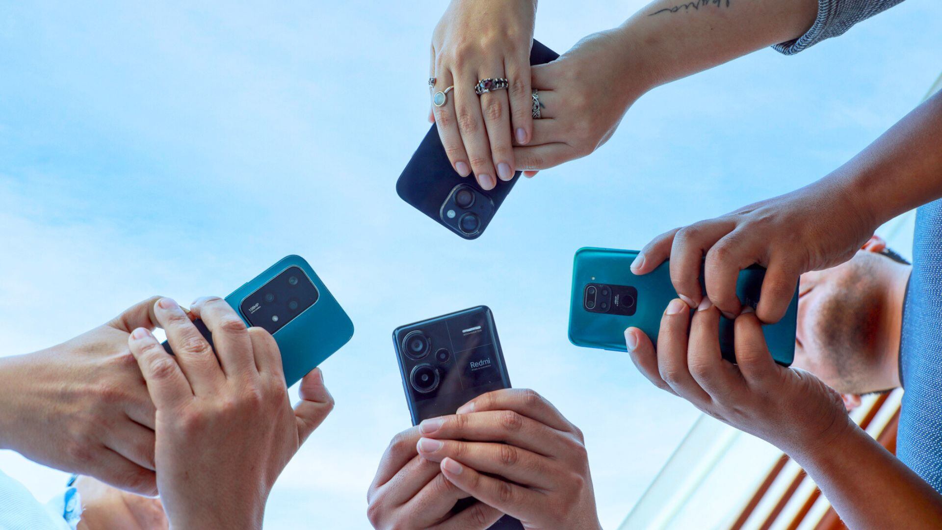 En agosto, la velocidad promedio de descarga del internet móvil en redes 4G, a nivel nacional alcanzó los 12.27 megabits por segundo (Mbps). - Crédito Osiptel