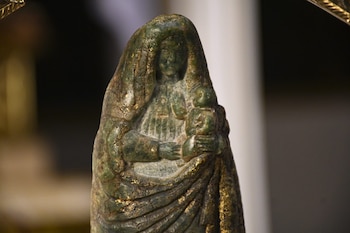 La imagen de la Virgen de los Ángeles, conocida como “La Negrita”, es la patrona de Costa Rica. Cortesía: Conferencia Episcopal de Costa Rica