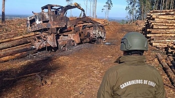 Los atacantes dejaron pancartas pidiendo