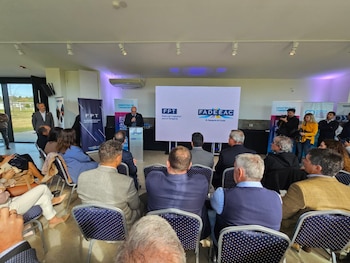 Con la puesta en marcha de este programa, FADEEAC y FPT consolidan un modelo de formación profesional con reconocimiento oficial que impacta directamente en la seguridad vial, la eficiencia operativa y la inclusión laboral (Foto: FADEEAC)